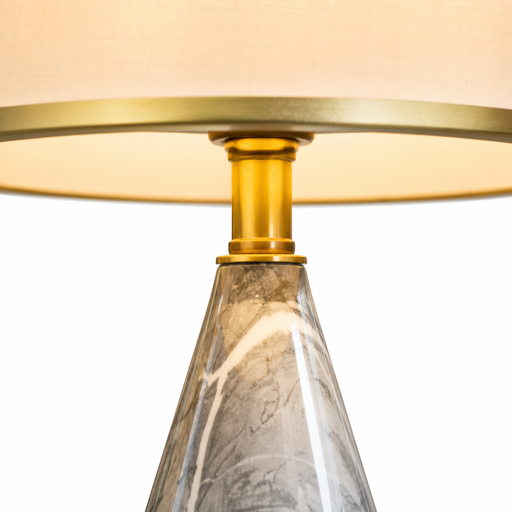 Lampe de chevet en marbre dorée