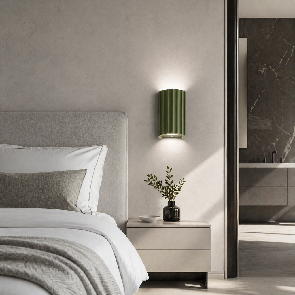 Lampe de chevet murale aluminium demi cylindre
