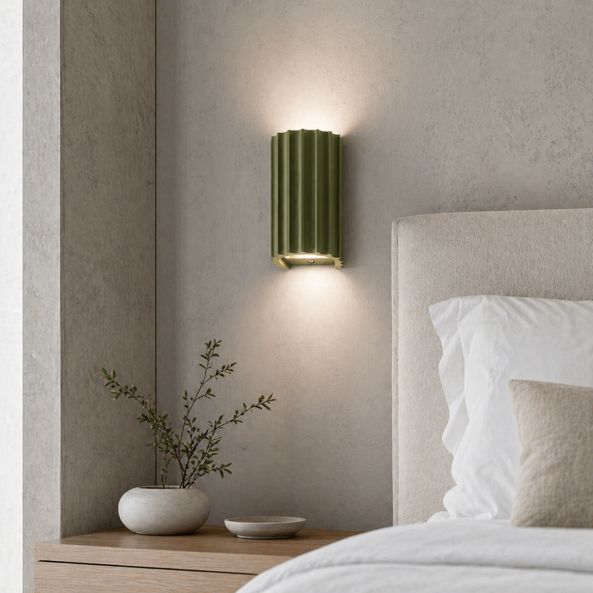 Lampe de chevet murale aluminium demi cylindre