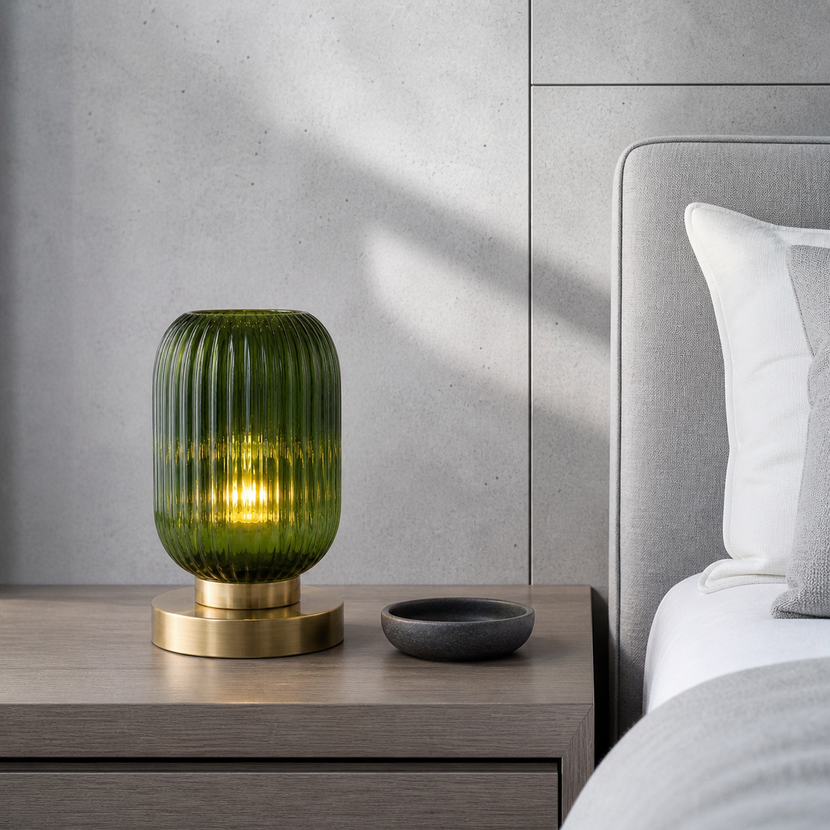 Lampe de chevet design en verre